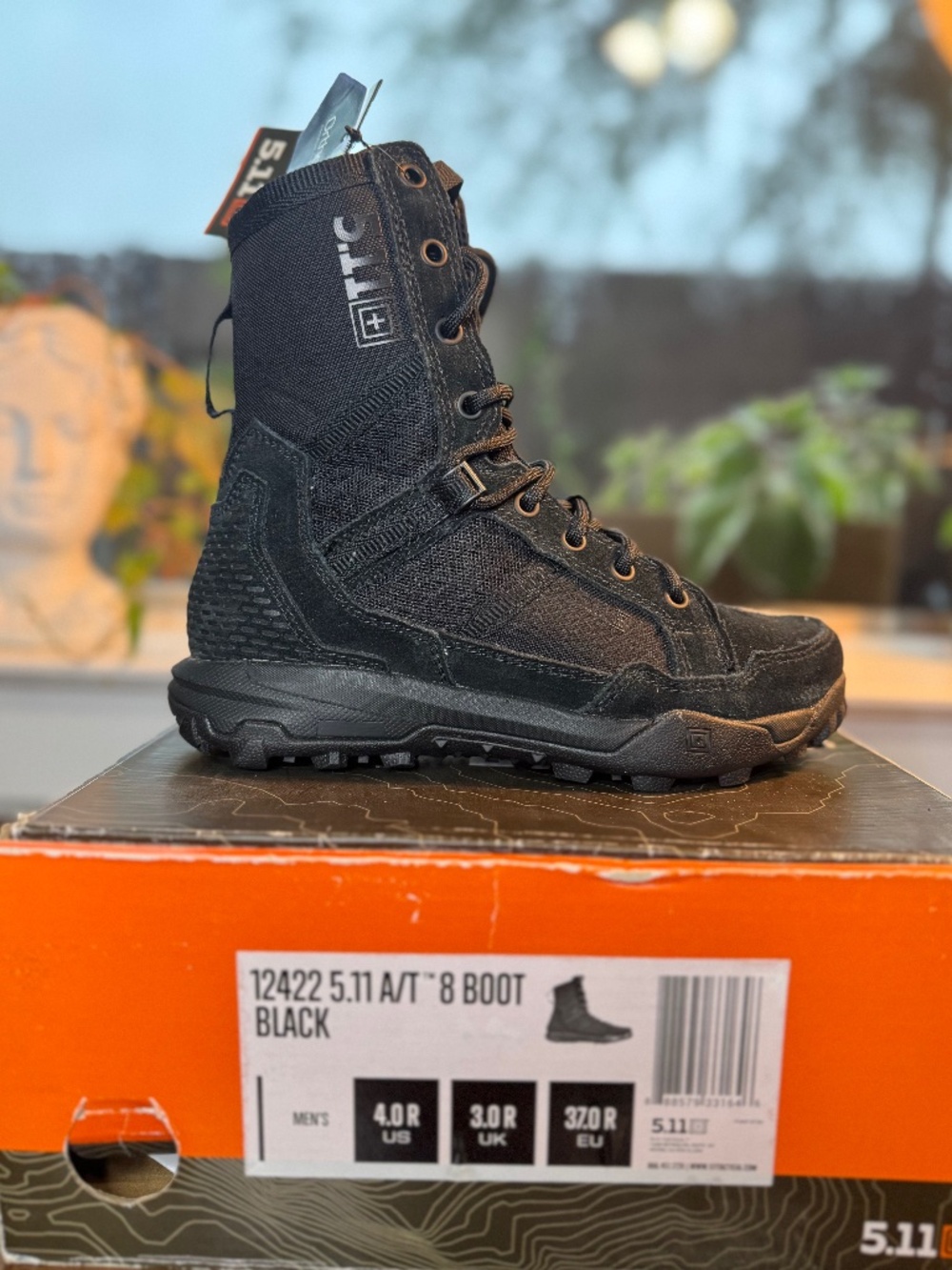 5.11 Tactical A/T 8" Boots - Black - UNISEX - Men’s SZ 4R /Women’s SZ 6